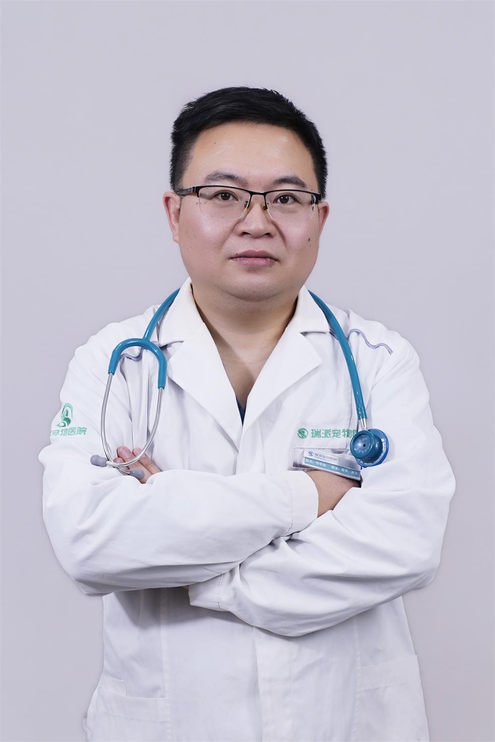 苟明灿 - 转诊中心麻醉科主任